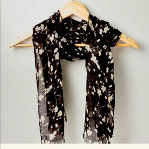 Onam Studio scarf